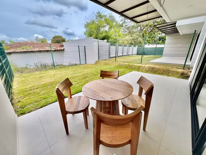 CONDMINIO FRANCOSTA-HEREDIA!  MODERNAS CASAS NUEVAS  DE 3 HAB/2.5BAÑOS/2 PARQUEOS