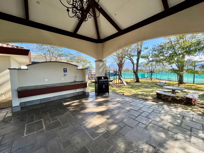 CONDMINIO FRANCOSTA-HEREDIA!  MODERNAS CASAS NUEVAS  DE 3 HAB/2.5BAÑOS/2 PARQUEOS