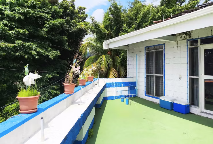 Venta de Casa Amueblada con Vista al Mar en Punta Leona (MB)