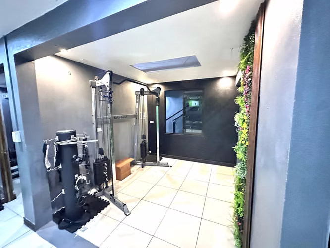 Local comercial en Venta Premium en el centro de Santo Domingo – 412 m² – ideal para clínicas, oficinas y negocios consolidados - Imagen 4