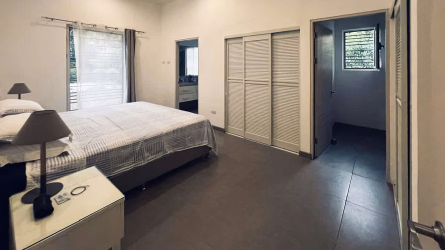 Se vende casa con piscina en Jacó, Puntarenas (RQ) - Imagen 5