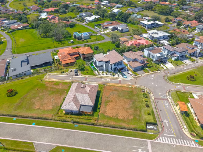 Se Vende Casa de 1 nivel en Los Reyes , La Guacima