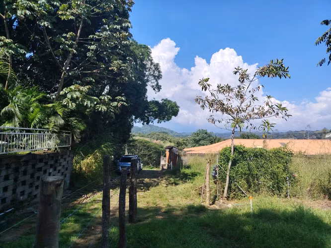 ¡Ganga! Lote plano de 632 m² para construcción - Concepción, Atenas - Imagen 15