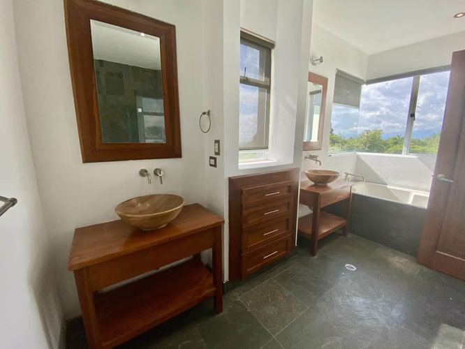 Escazu, Guachipelin  Casa Contemporánea con excelente Vistas
