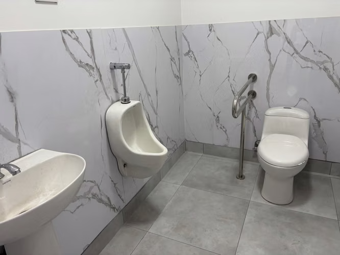 Local comercial 2 niveles inmejorable ubicación Barrio Chino San José 293m2 - Imagen 9