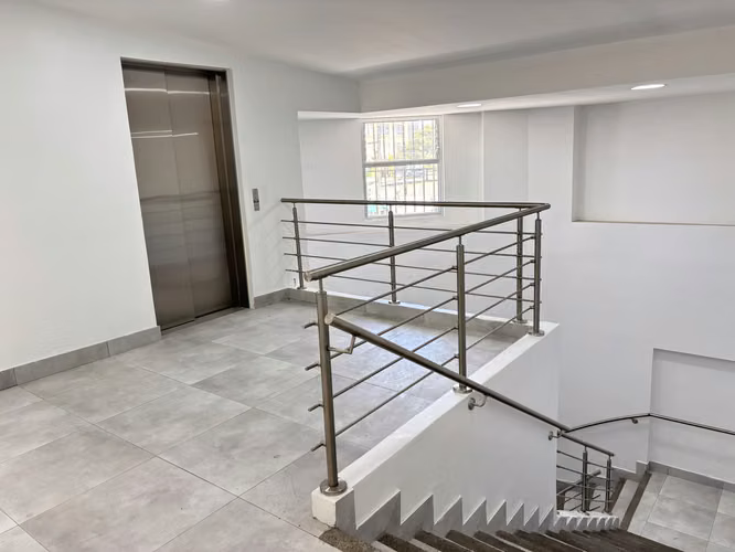 Local comercial 2 niveles inmejorable ubicación Barrio Chino San José 293m2 - Imagen 20