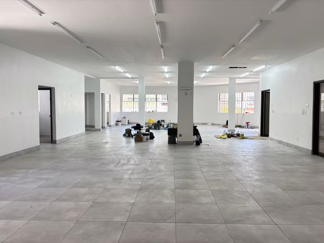 Local comercial 2 niveles inmejorable ubicación Barrio Chino San José 293m2 - Imagen 12