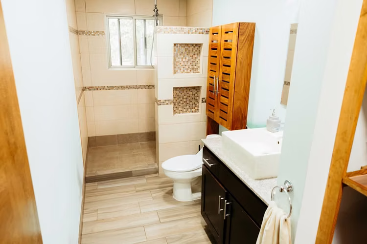 Se Vende Casa de 3 Habitaciones en Playas del Coco
