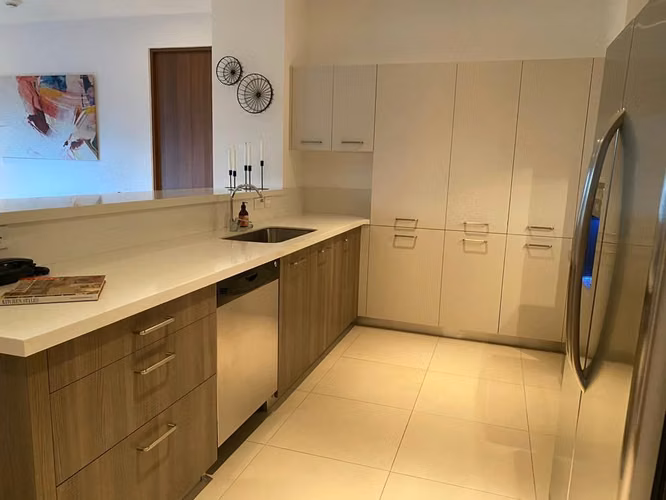 ALQUILER DE APARTAMENTO EN DISTRITO 4*