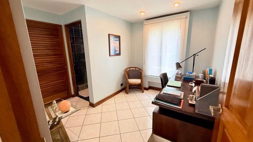 Venta de Casa en Heredia Belén Los Arcos | Acogedora y con luz natural