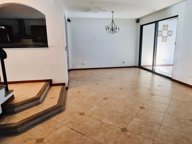 ALQUILER DE CASA EN CONDOMINIO, SANTA ANA* - Imagen 5