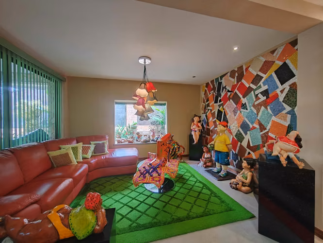 VENTA CASA COND. VILLAS DE VALENCIA, 345 m2, 3 HAB, 3.5 BANOS, 2 SALAS