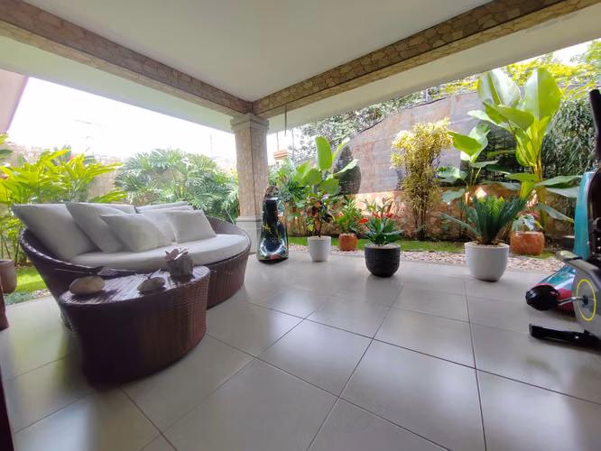 VENTA CASA COND. VILLAS DE VALENCIA, 345 m2, 3 HAB, 3.5 BANOS, 2 SALAS