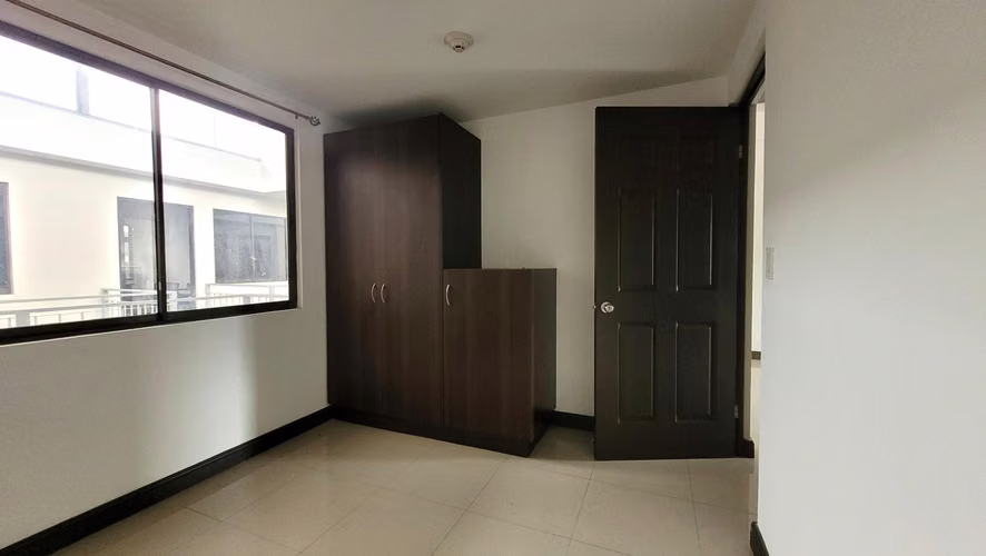 Alquiler Apto en Condominio piso 6 cerca Rotonda de San Sebastián