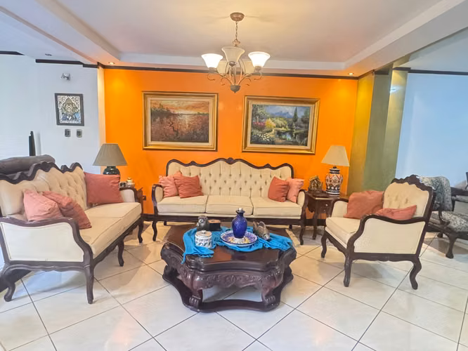 id #41230 Venta de Casa Condominio Freses Curridabat