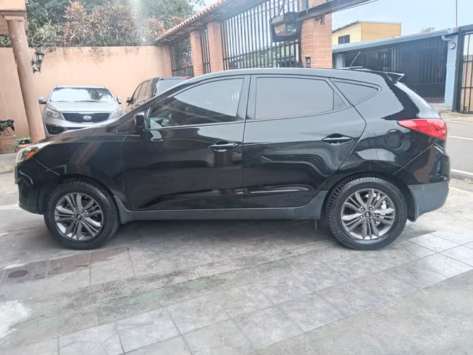 HYUNDAI TUCSON GLS