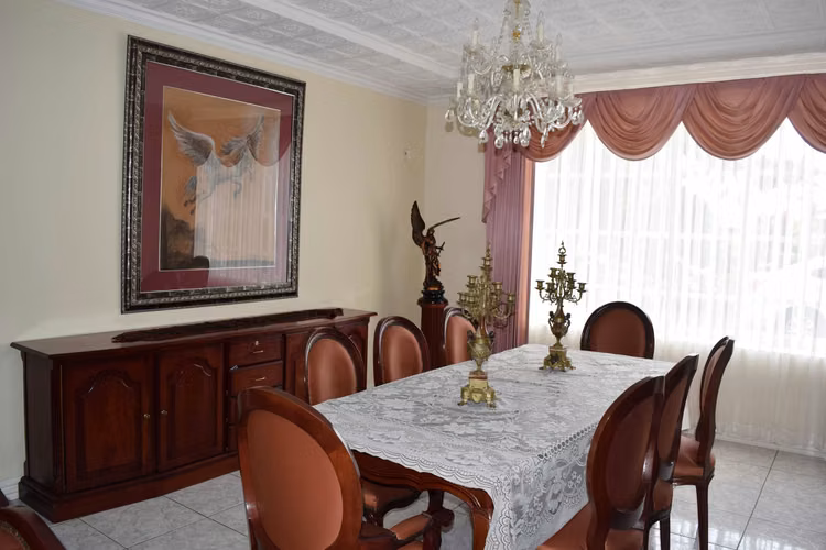 Hermosa propiedad con casa en Los Ángeles de San Rafael Heredia, 3.700m2 lote - Imagen 8