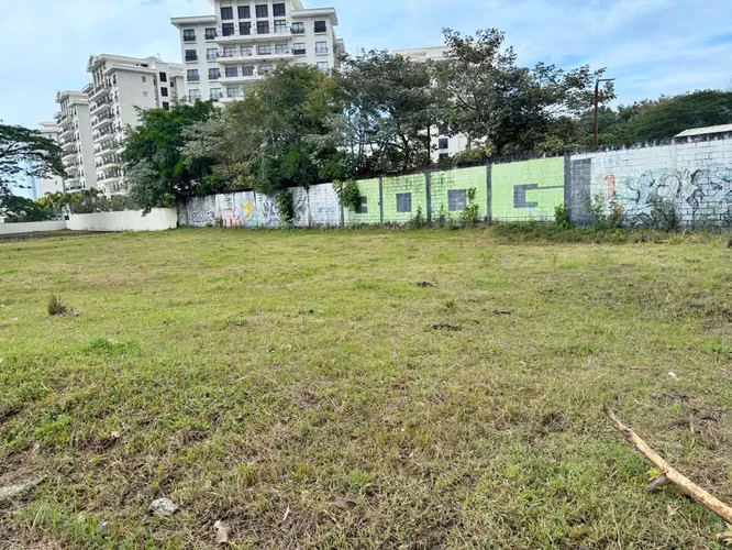 Venta de lote comercial a 500m de playa Jacó, Garabito. (MV)