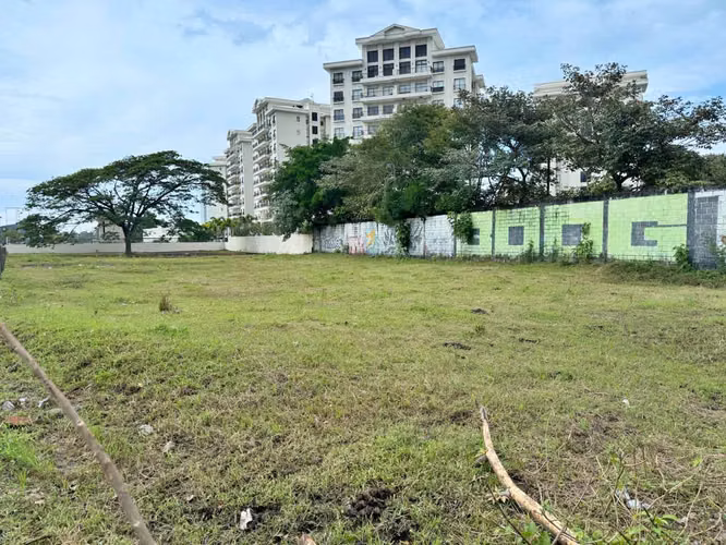Venta de lote comercial a 500m de playa Jacó, Garabito. (MV)