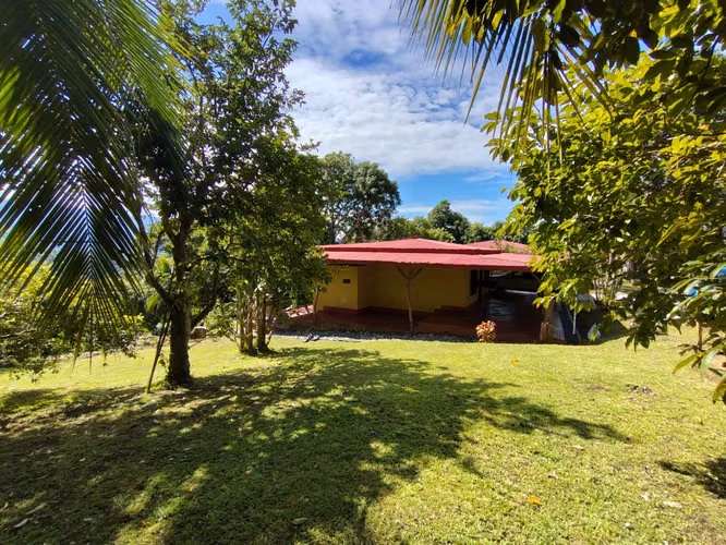 Casa  en venta con vista al Cerro Turrubares! - Imagen 8