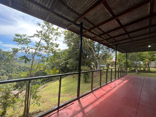 Casa  en venta con vista al Cerro Turrubares! - Imagen 3