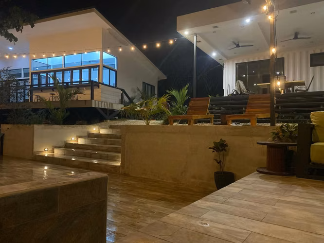Propiedad Turnkey con Dos Casas y Piscina Infinity – $595,000 USD