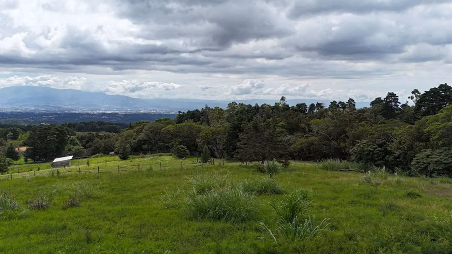 EN VENTA  LOTE CON VISTAS PANORAMICAS  - SABANA REDONDA DE POAS - Imagen 4