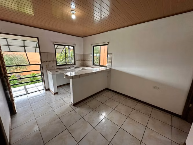 Alquiler de apartamento en Mercedes Norte Heredia lugar con excelente ubicación