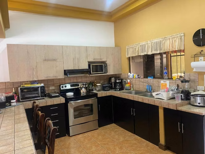 Venta  de Casa en Residencial Privado - Imagen 2