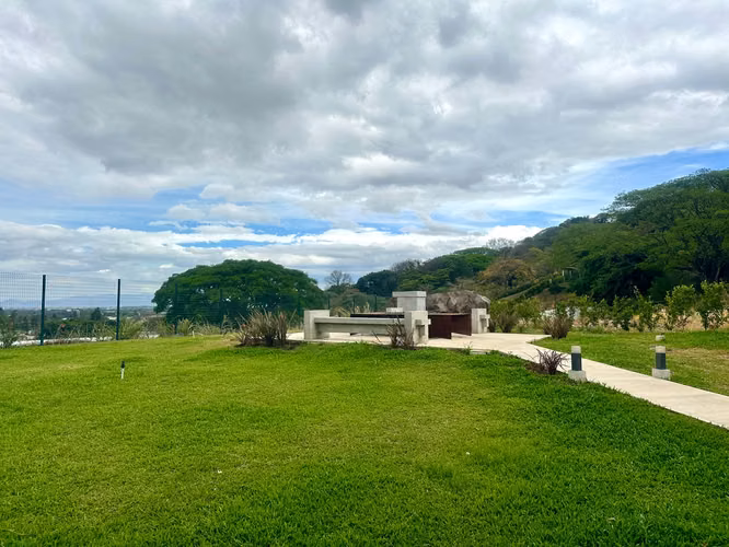 VENTA DE LOTE EN CONDOMINIO - CONDOMINIO VISTA REAL - SANTA ANA - Imagen 10