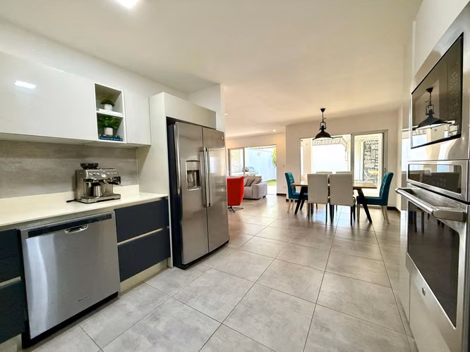 VENTA DE CASA EN CONDOMINIO EN SANTA ANA - Imagen 12