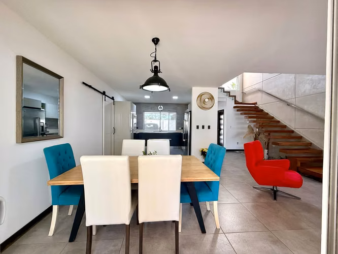 VENTA DE CASA EN CONDOMINIO EN SANTA ANA - Imagen 4