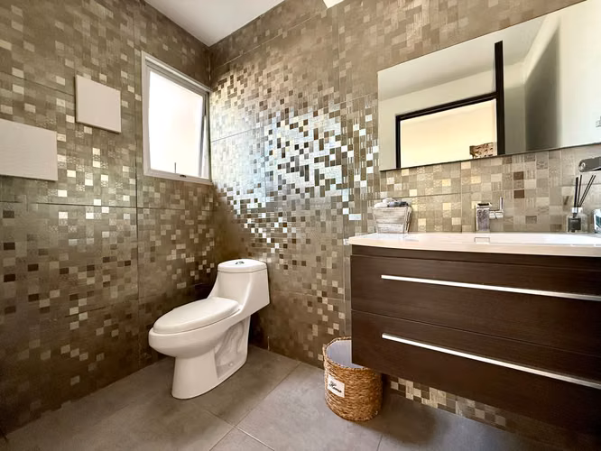 VENTA DE CASA EN CONDOMINIO EN SANTA ANA - Imagen 13