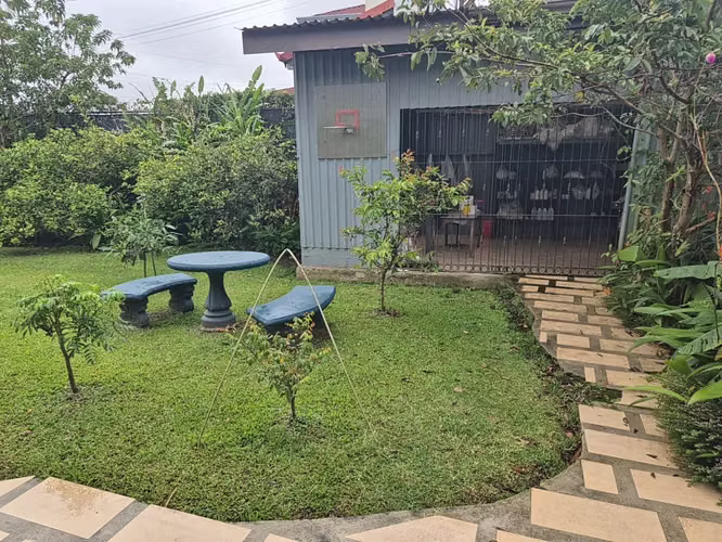 CASA EN PARAISO, COSTADO OESTE DEL CENTRO COMERCIAL PLAZA PARAÍSO, COD PA-141
