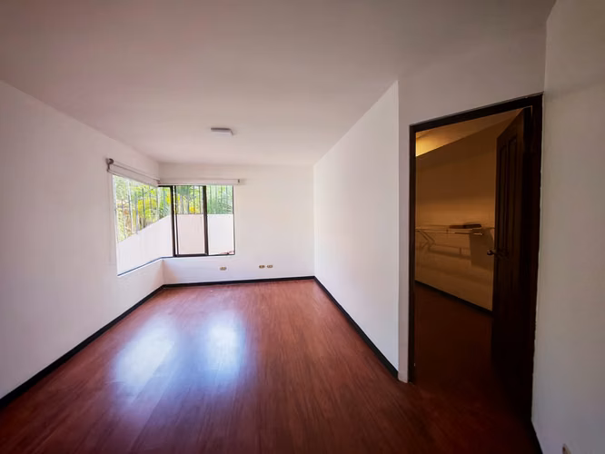 CASA EN ALQUILER EN ESCAZÚ CENTRO - Imagen 11