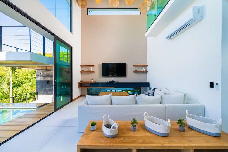 Villa de Lujo de Obra Nueva con 6 Habitaciones y Piscina Semi-Olímpica en Venta – Guanacaste