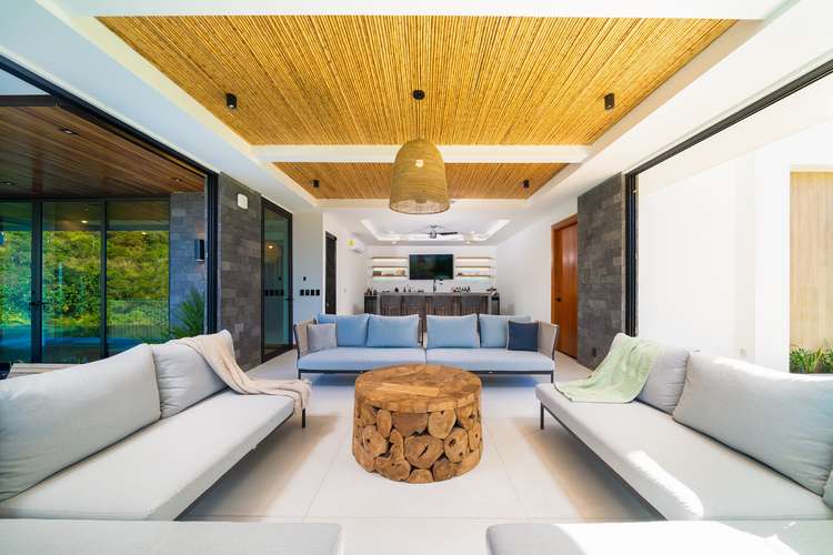 Villa de Lujo de Obra Nueva con 6 Habitaciones y Piscina Semi-Olímpica en Venta – Guanacaste