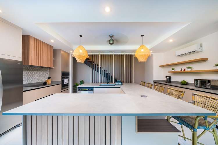 Villa de Lujo de Obra Nueva con 6 Habitaciones y Piscina Semi-Olímpica en Venta – Guanacaste