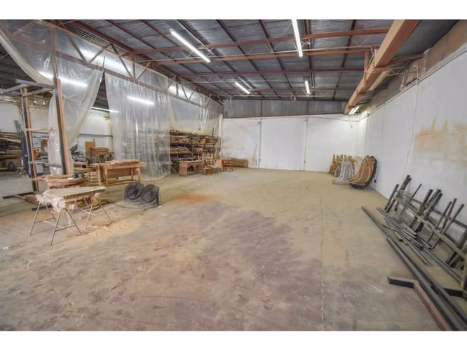 BODEGA EN ALQUILER EN ESCAZU