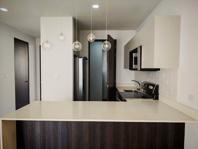 CASA MODERNA CON 3 HABITACIONES EN ESCAZÚ - Imagen 8