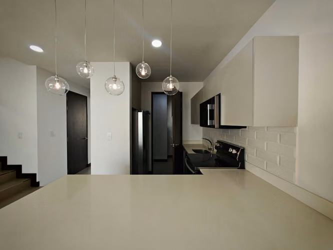 CASA MODERNA CON 3 HABITACIONES EN ESCAZÚ - Imagen 9