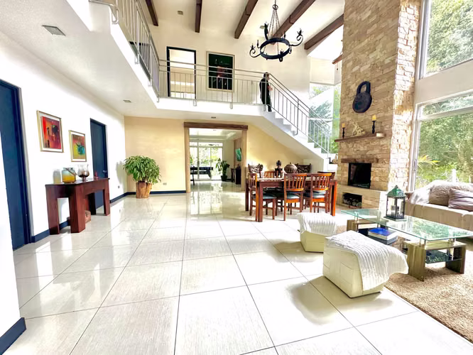 id#41300 Venta de casa independiente