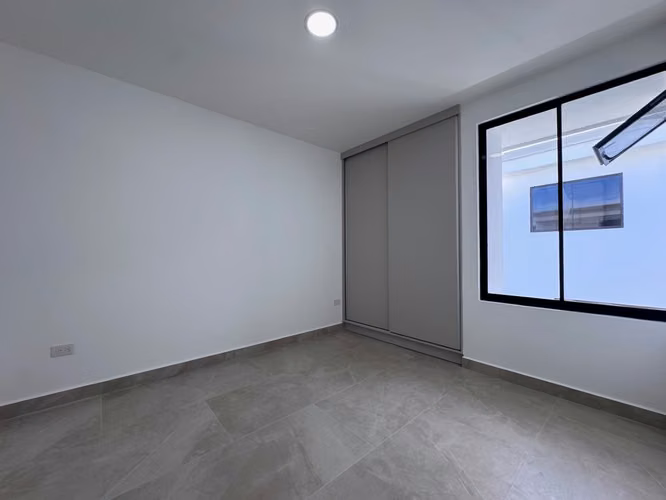 Venta de casa en Condominio Aqua con Amplios Espacios