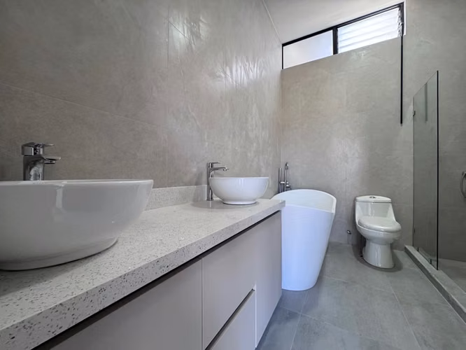 Venta de casa en Condominio Aqua con Amplios Espacios