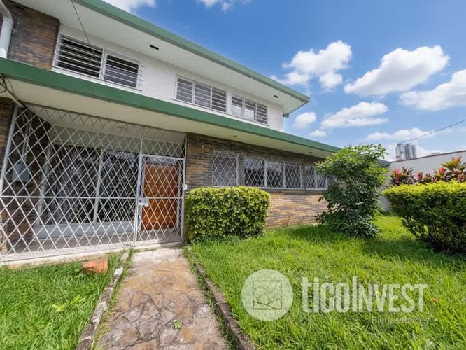 Casa en venta para oficinas en San Pedro **2195