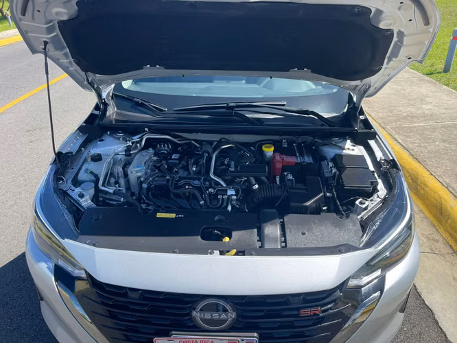 NISSAN SENTRA SR TOPE LINEA 2025 - Imagen 12