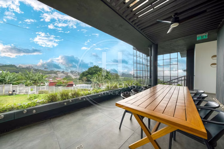 Casa para Estrenar en Condominio Naia en Guachipelín de Escazú 3 Habitaciones y Estudio noj1207jb