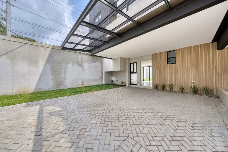 Casa para Estrenar en Condominio Naia en Guachipelín de Escazú 3 Habitaciones y Estudio noj1207jb