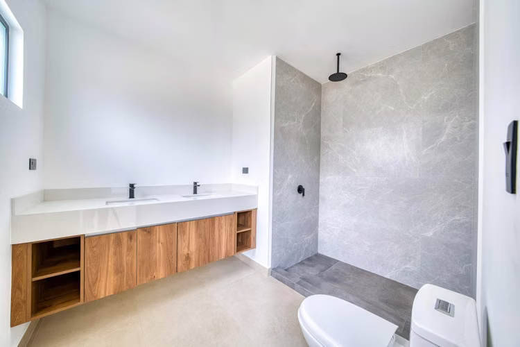 Casa para Estrenar en Condominio Naia en Guachipelín de Escazú 3 Habitaciones y Estudio noj1207jb