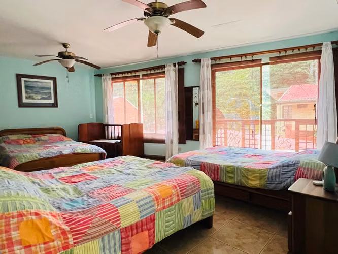 Venta de Casa en Club Punta Leona Garabito